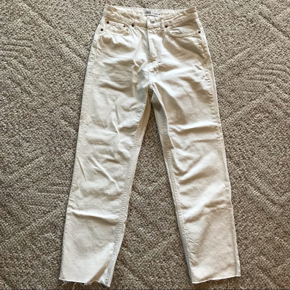 Zara Ankle Straight Jeans